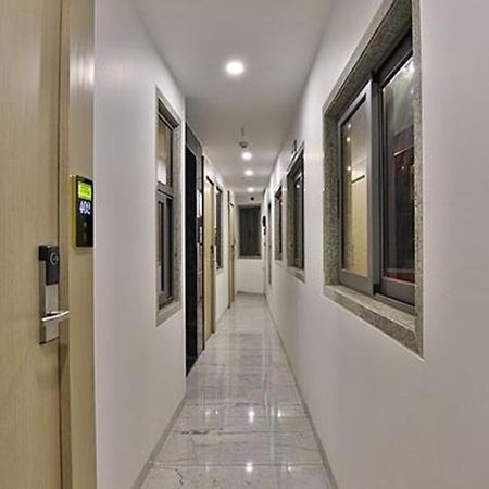 Fabhotel Prime Legend Surat Exterior photo