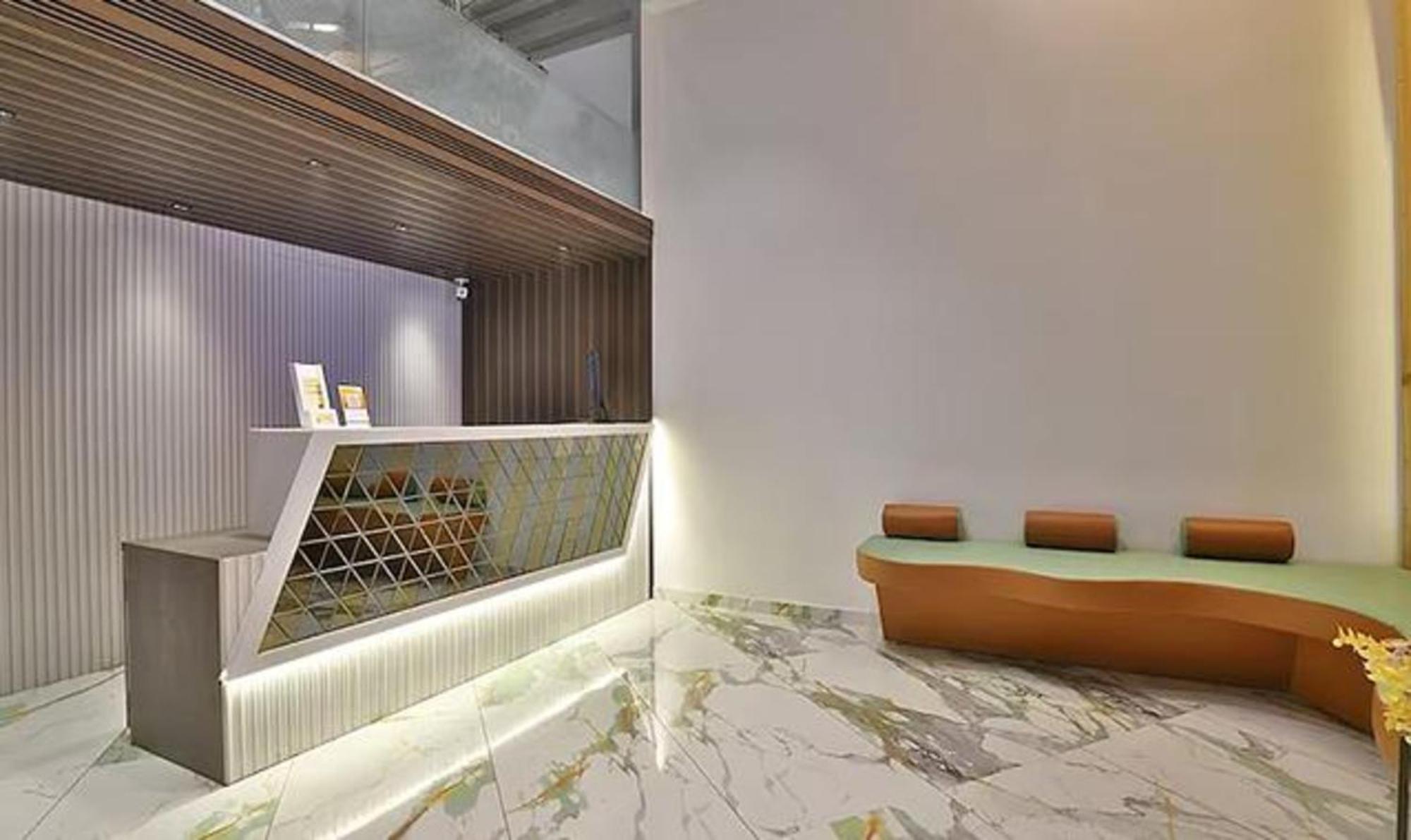 Fabhotel Prime Legend Surat Exterior photo