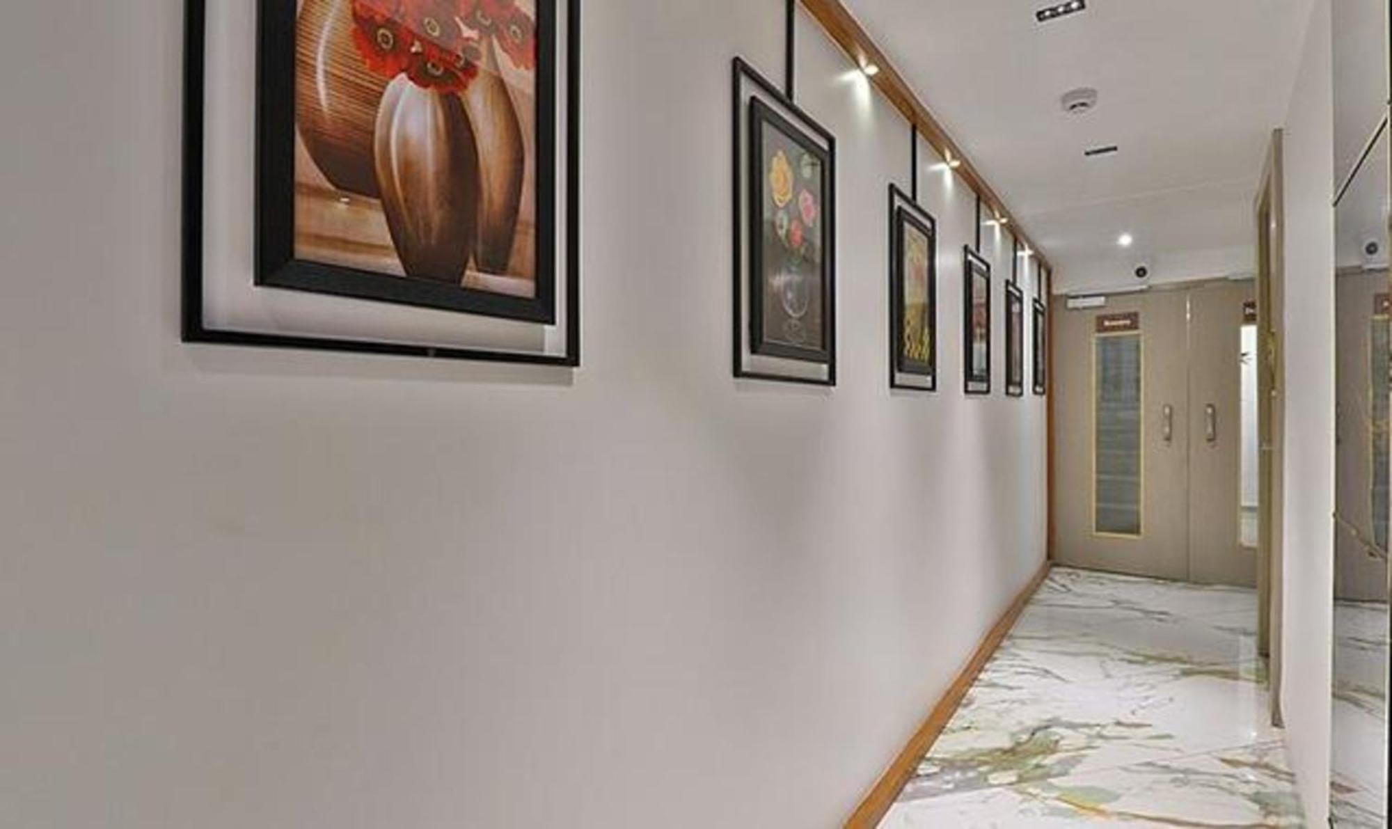 Fabhotel Prime Legend Surat Exterior photo